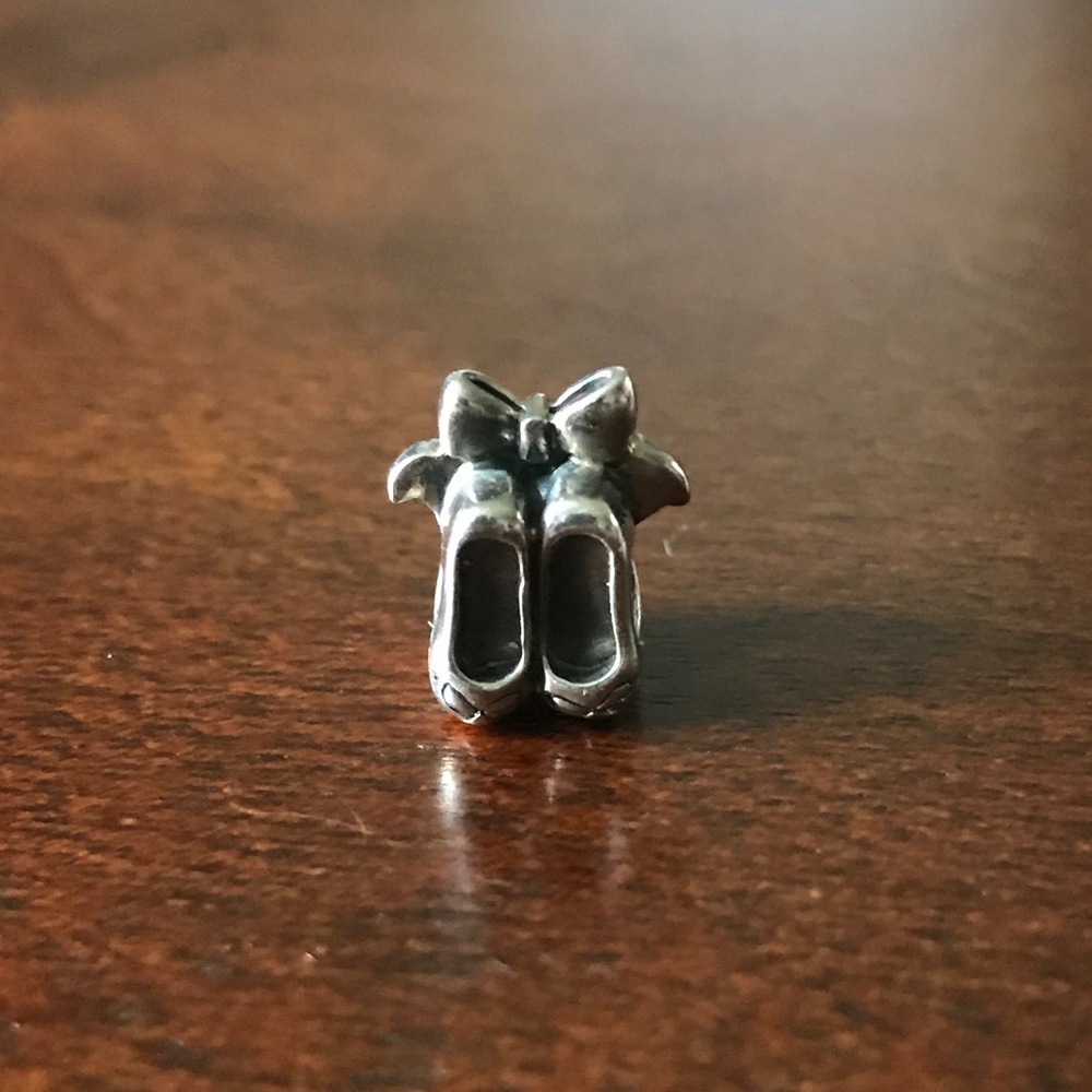 Chamilia Ballet Slipper Sterling Silver Charm - Picture 3 of 7